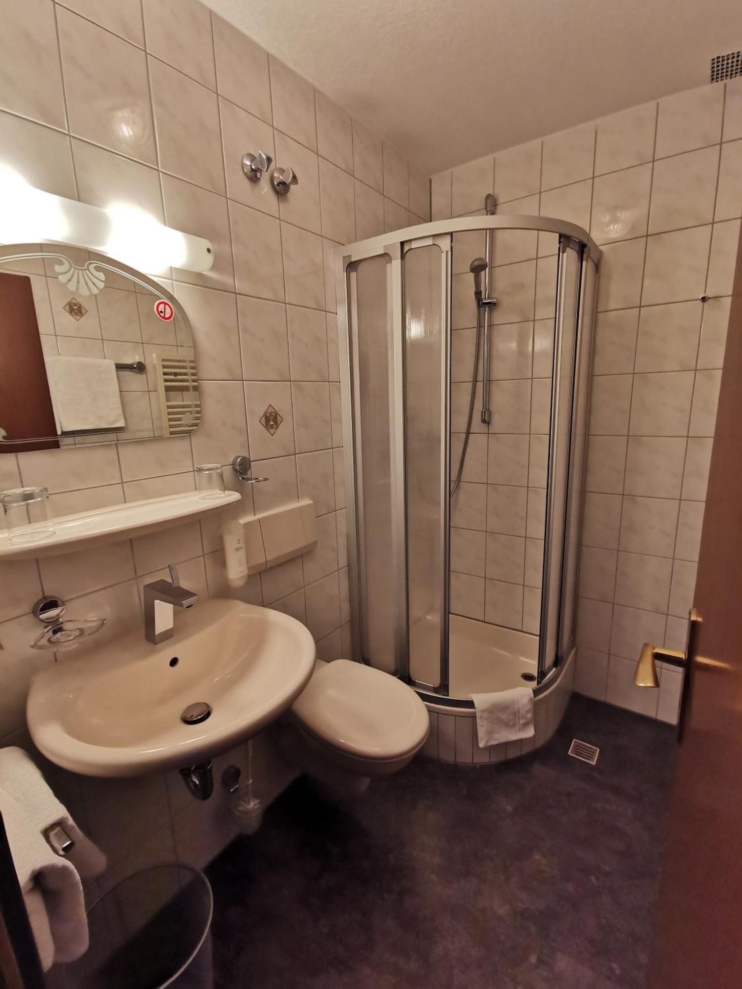 Landgasthof Scheubel Gremsdorf Eksteriør billede